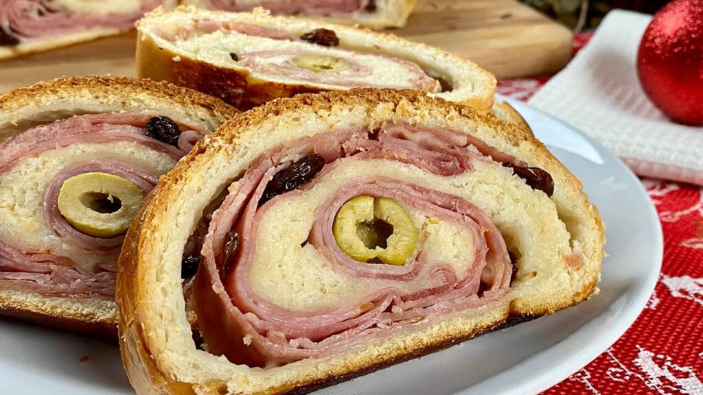 Pan de jamón venezolano de navidad en Hialeah Florida - Panaderia Teddys Stove