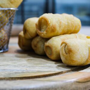 Tequeños Venezolanos de Queso venezolanos en Hialeah Gardens - TeddysStove Panaderia Bakery